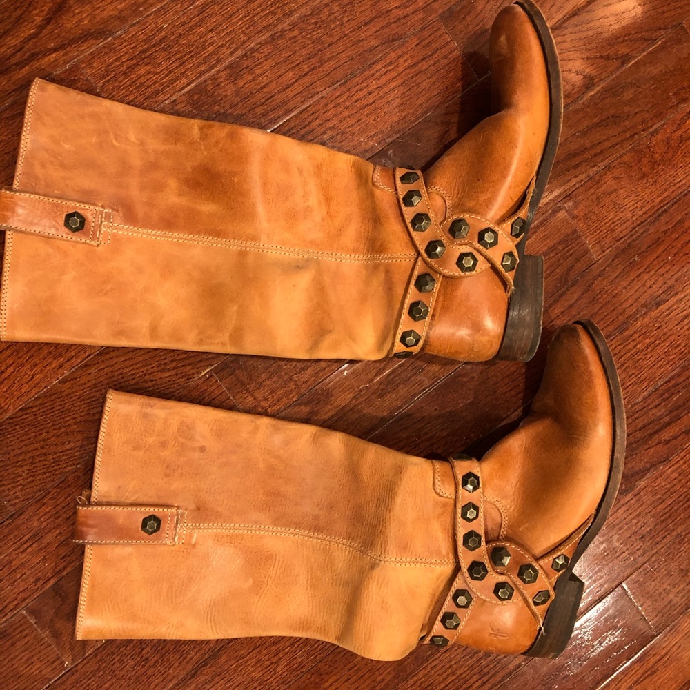 Like NEW Frye Leather Boots - Picture 4 of 8